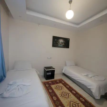 Shah Sultan Ozturk Hotel 2*