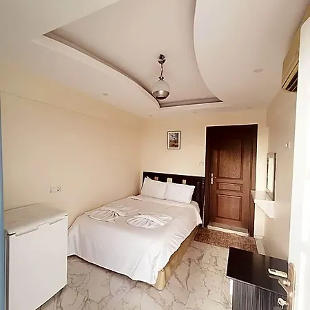 Ozturk Hotel 3*